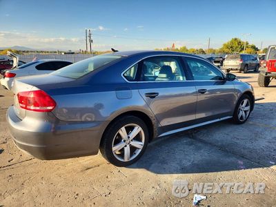 Trzecie zdjęcie samochodu z tyłu: 2012 VOLKSWAGEN PASSAT SE VIN:1VWBH7A32CC097687 - miniatura
