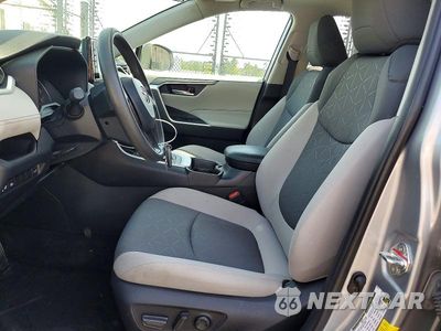 Zdjęcie 7 z 12 samochodu: 2021 TOYOTA RAV4 XLE VIN:4T3RWRFV5MU018699 - miniatura