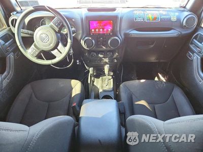 Zdjęcie 8 z 13 samochodu: 2017 JEEP WRANGLER UNLIMITED SPORT VIN:1C4BJWDG3HL576174 - miniatura