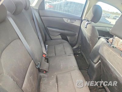 Zdjęcie 10 z 12 samochodu: 2021 KIA FORTE FE VIN:3KPF24ADXME312496 - miniatura