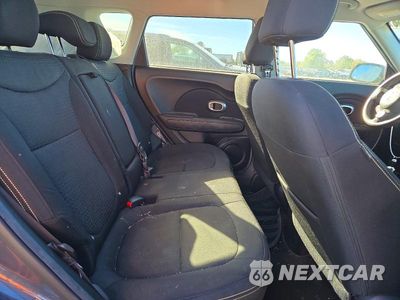 Zdjęcie 10 z 12 samochodu: 2015 KIA SOUL + VIN:KNDJP3A53F7150390 - miniatura
