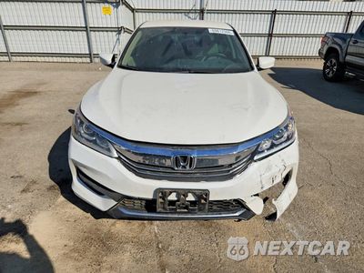 Piąte zdjęcie samochodu w środku: 2017 HONDA ACCORD LX VIN:1HGCR2F31HA261306 - miniatura
