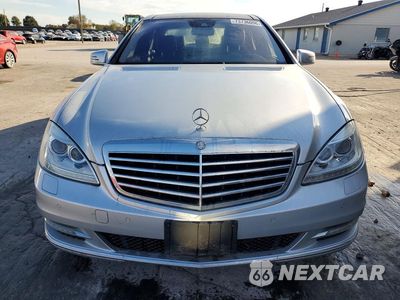 Piąte zdjęcie samochodu w środku: 2013 MERCEDES-BENZ S 550 4MATIC VIN:WDDNG9EB9DA510286 - miniatura