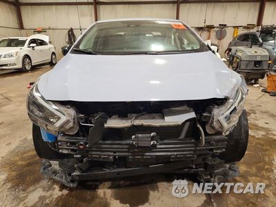 Piąte zdjęcie samochodu w środku: 2024 NISSAN VERSA SR VIN:3N1CN8FV1RL820185 - miniatura
