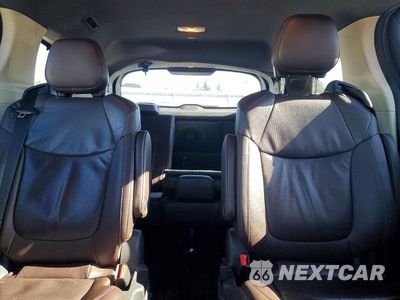Zdjęcie 10 z 13 samochodu: 2022 TOYOTA SIENNA PLATINUM 7-PASSENGER VIN:5TDESKFC3NS063921 - miniatura