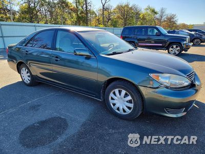 Czwarte zdjęcie samochodu z boku: 2006 TOYOTA CAMRY LE VIN:4T1BE32K06U139987 - miniatura