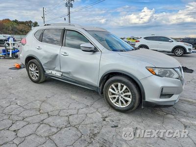 Czwarte zdjęcie samochodu z boku: 2019 NISSAN ROGUE S VIN:5N1AT2MT9KC826208 - miniatura