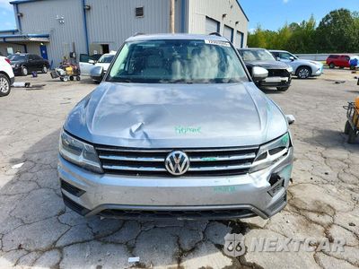 Piąte zdjęcie samochodu w środku: 2019 VOLKSWAGEN TIGUAN SE VIN:3VV3B7AX9KM199451 - miniatura