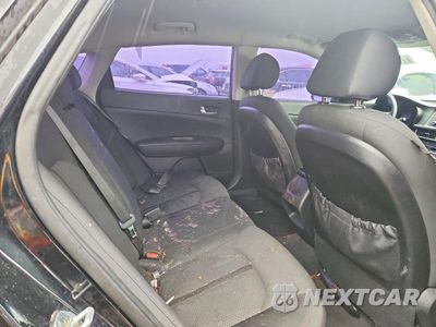 Zdjęcie 10 z 13 samochodu: 2017 KIA OPTIMA LX VIN:5XXGT4L3XHG129568 - miniatura