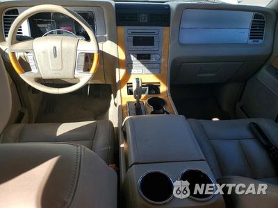 Zdjęcie 8 z 14 samochodu: 2007 LINCOLN NAVIGATOR VIN:5LMFU27507LJ25786 - miniatura