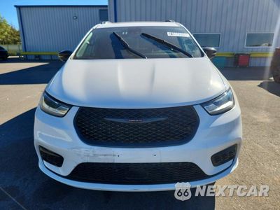 Piąte zdjęcie samochodu w środku: 2025 CHRYSLER PACIFICA LIMITED VIN:2C4RC1GG9SR582891 - miniatura
