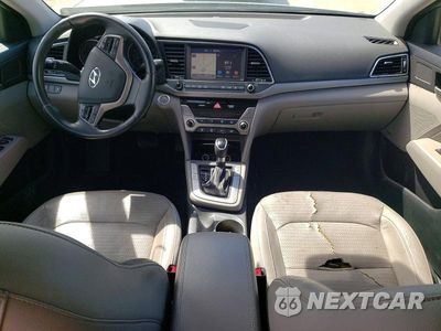 Zdjęcie 8 z 13 samochodu: 2017 HYUNDAI ELANTRA LIMITED VIN:5NPD84LF6HH026666 - miniatura