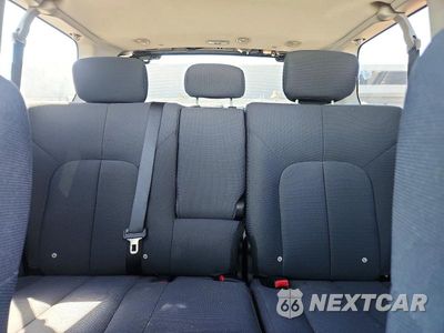 Zdjęcie 10 z 13 samochodu: 2005 MITSUBISHI ENDEAVOR LS VIN:4A4MN21S85E074235 - miniatura
