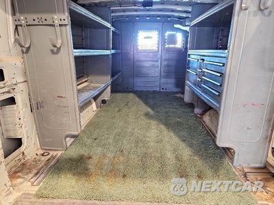 Zdjęcie 10 z 14 samochodu: 2012 NISSAN NV 2500 HD S VIN:1N6BF0KY7CN106461 - miniatura