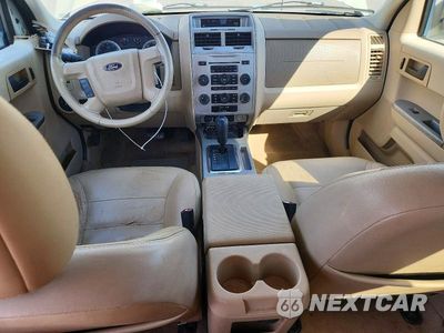 Zdjęcie 8 z 13 samochodu: 2008 FORD ESCAPE XLT VIN:1FMCU03108KB35738 - miniatura