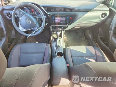 Zdjęcie 8 z 12 samochodu: 2018 TOYOTA COROLLA LE VIN:5YFBURHE6JP788632 - miniatura