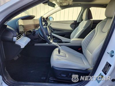 Zdjęcie 7 z 12 samochodu: 2025 HYUNDAI ELANTRA LIMITED VIN:KMHLP4DG9SU029768 - miniatura