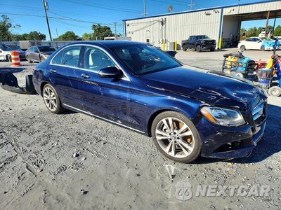 Czwarte zdjęcie samochodu z boku: 2018 MERCEDES-BENZ C 300 VIN:55SWF4JB8JU279148 - miniatura