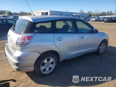 Trzecie zdjęcie samochodu z tyłu: 2005 TOYOTA MATRIX XR VIN:2T1LR32E65C467661 - miniatura