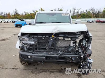 Piąte zdjęcie samochodu w środku: 2026 FORD BRONCO OUTER BANKS VIN:1FMDE8BH1TLB04760 - miniatura
