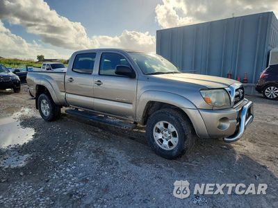 Czwarte zdjęcie samochodu z boku: 2007 TOYOTA TACOMA DOUBLE CAB PRERUNNER LONG BED VIN:5TEKU72N57Z430695 - miniatura