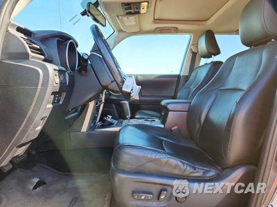 Zdjęcie 7 z 13 samochodu: 2010 TOYOTA 4RUNNER LIMITED VIN:JTEBU5JR3A5029273 - miniatura