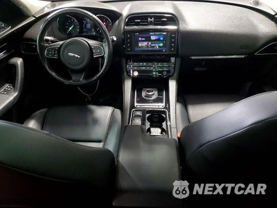 Zdjęcie 8 z 12 samochodu: 2018 JAGUAR F-PACE PREMIUM VIN:SADCJ2FXXJA258083 - miniatura