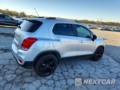 Trzecie zdjęcie samochodu z tyłu: 2021 CHEVROLET TRAX 1LT VIN:KL7CJLSB1MB318064 - miniatura