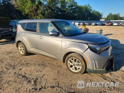 Czwarte zdjęcie samochodu z boku: 2024 KIA SOUL LX VIN:KNDJ23AU8R7911098 - miniatura