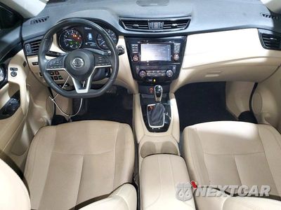 Zdjęcie 8 z 13 samochodu: 2017 NISSAN ROGUE SL VIN:5N1AT2MV1HC752342 - miniatura