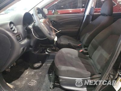 Zdjęcie 7 z 13 samochodu: 2018 NISSAN VERSA S VIN:3N1CN7AP5JL812162 - miniatura