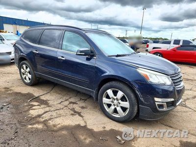 Czwarte zdjęcie samochodu z boku: 2017 CHEVROLET TRAVERSE LT VIN:1GNKRGKD9HJ284152 - miniatura