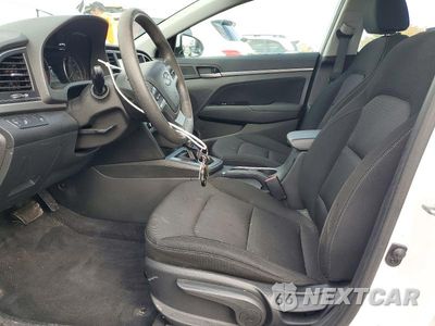Zdjęcie 7 z 12 samochodu: 2018 HYUNDAI ELANTRA SEL VIN:5NPD84LF4JH225057 - miniatura