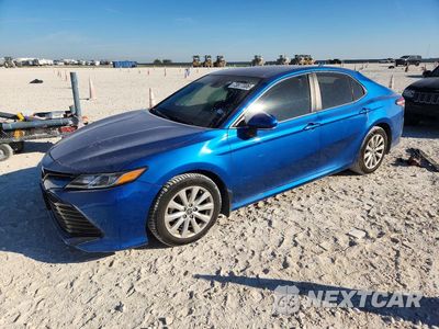 2020 TOYOTA CAMRY LE 4T1L11AK3LU393324 - główne zdjęcie licytacji z USA - miniatura