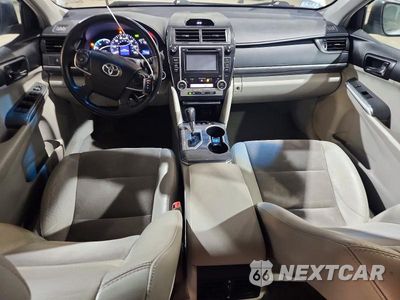 Zdjęcie 8 z 12 samochodu: 2012 TOYOTA CAMRY HYBRID XLE VIN:4T1BD1FK5CU052521 - miniatura