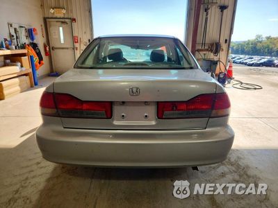 Zdjęcie 6 z 12 samochodu: 2002 HONDA ACCORD EX VIN:1HGCG56642A024365 - miniatura