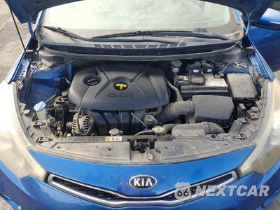Zdjęcie 11 z 12 samochodu: 2014 KIA FORTE KOUP EX VIN:KNAFX6A83E5221421 - miniatura