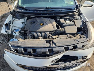 Zdjęcie 11 z 12 samochodu: 2017 KIA FORTE5 LX VIN:KNAFK5A84H5702081 - miniatura