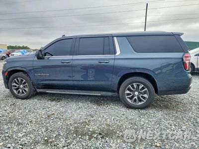 Drugie zdjęcie samochodu z przodu: 2021 CHEVROLET SUBURBAN C1500 LT VIN:1GNSCCKD1MR147406 - miniatura
