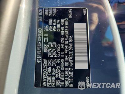 Zdjęcie 13 z 13 samochodu: 2020 VOLVO XC40 T5 MOMENTUM VIN:YV4162UKXL2339817 - miniatura