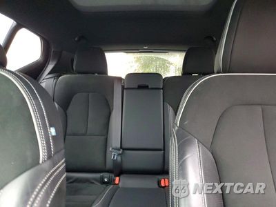 Zdjęcie 10 z 14 samochodu: 2021 VOLVO XC40 RECHARGE VIN:YV4ED3UR8M2572557 - miniatura