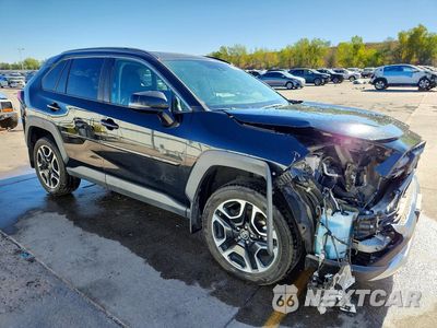 Czwarte zdjęcie samochodu z boku: 2020 TOYOTA RAV4 ADVENTURE VIN:2T3J1RFV8LC116900 - miniatura