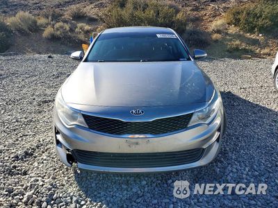 Piąte zdjęcie samochodu w środku: 2018 KIA OPTIMA LX VIN:5XXGT4L39JG187886 - miniatura
