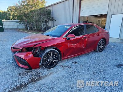 2021 TOYOTA CAMRY SE 4T1G11AK2MU467691 - główne zdjęcie licytacji z USA - miniatura