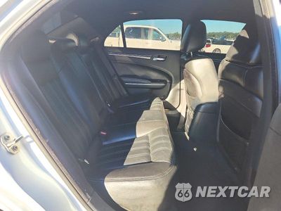 Zdjęcie 10 z 12 samochodu: 2021 CHRYSLER 300 S VIN:2C3CCABG9MH532809 - miniatura