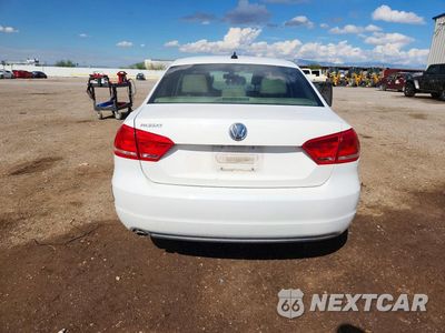 Zdjęcie 6 z 12 samochodu: 2013 VOLKSWAGEN PASSAT S VIN:1VWAP7A36DC143084 - miniatura