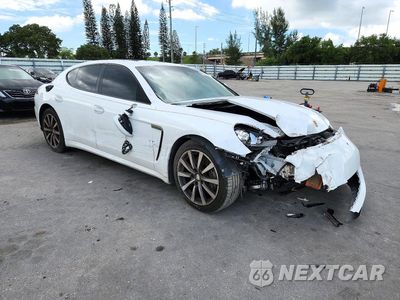 Czwarte zdjęcie samochodu z boku: 2015 PORSCHE PANAMERA 2 VIN:WP0AA2A72FL002817 - miniatura