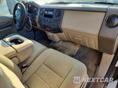 Zdjęcie 8 z 12 samochodu: 2008 FORD F250 SUPER DUTY VIN:1FTSX21R18EA41264 - miniatura