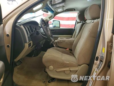 Zdjęcie 7 z 12 samochodu: 2010 TOYOTA TUNDRA DOUBLE CAB SR5 VIN:5TFUY5F19AX131475 - miniatura