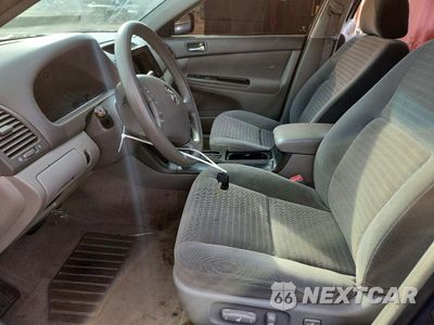 Zdjęcie 7 z 13 samochodu: 2005 TOYOTA CAMRY LE VIN:4T1BE32K35U059596 - miniatura